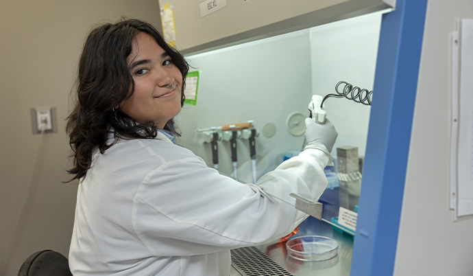 Kimy Hernandez Delacruz